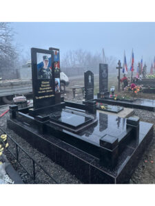 Памятник военным СВО в Кореновске